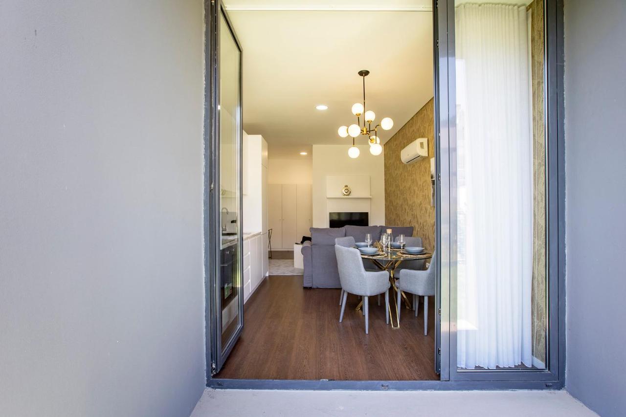 Superb 1Br Flat W/ Garden, Ac & Free Parking By Lovelystay Porto Exterior photo