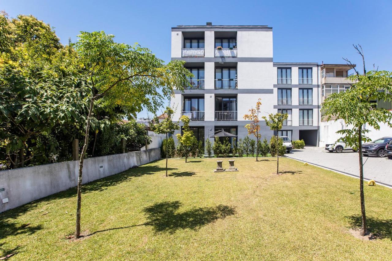 Superb 1Br Flat W/ Garden, Ac & Free Parking By Lovelystay Porto Exterior photo