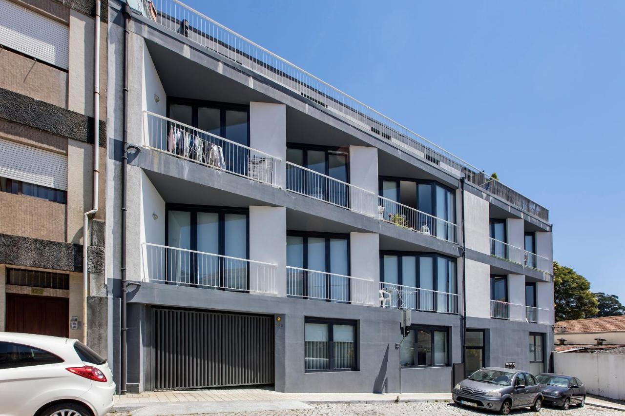 Superb 1Br Flat W/ Garden, Ac & Free Parking By Lovelystay Porto Exterior photo