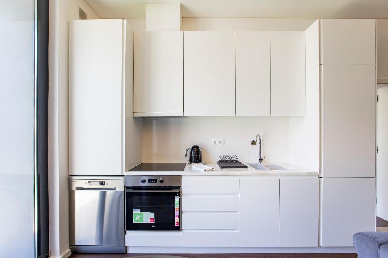 Superb 1Br Flat W/ Garden, Ac & Free Parking By Lovelystay Porto Exterior photo